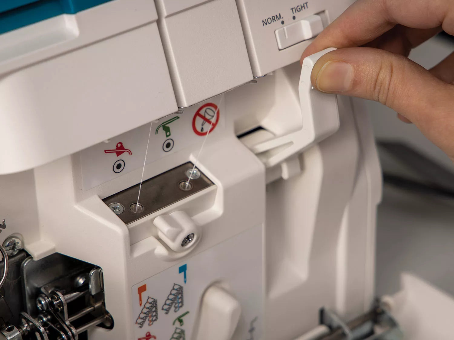 PFAFF admire air 5000 Overlock Machine