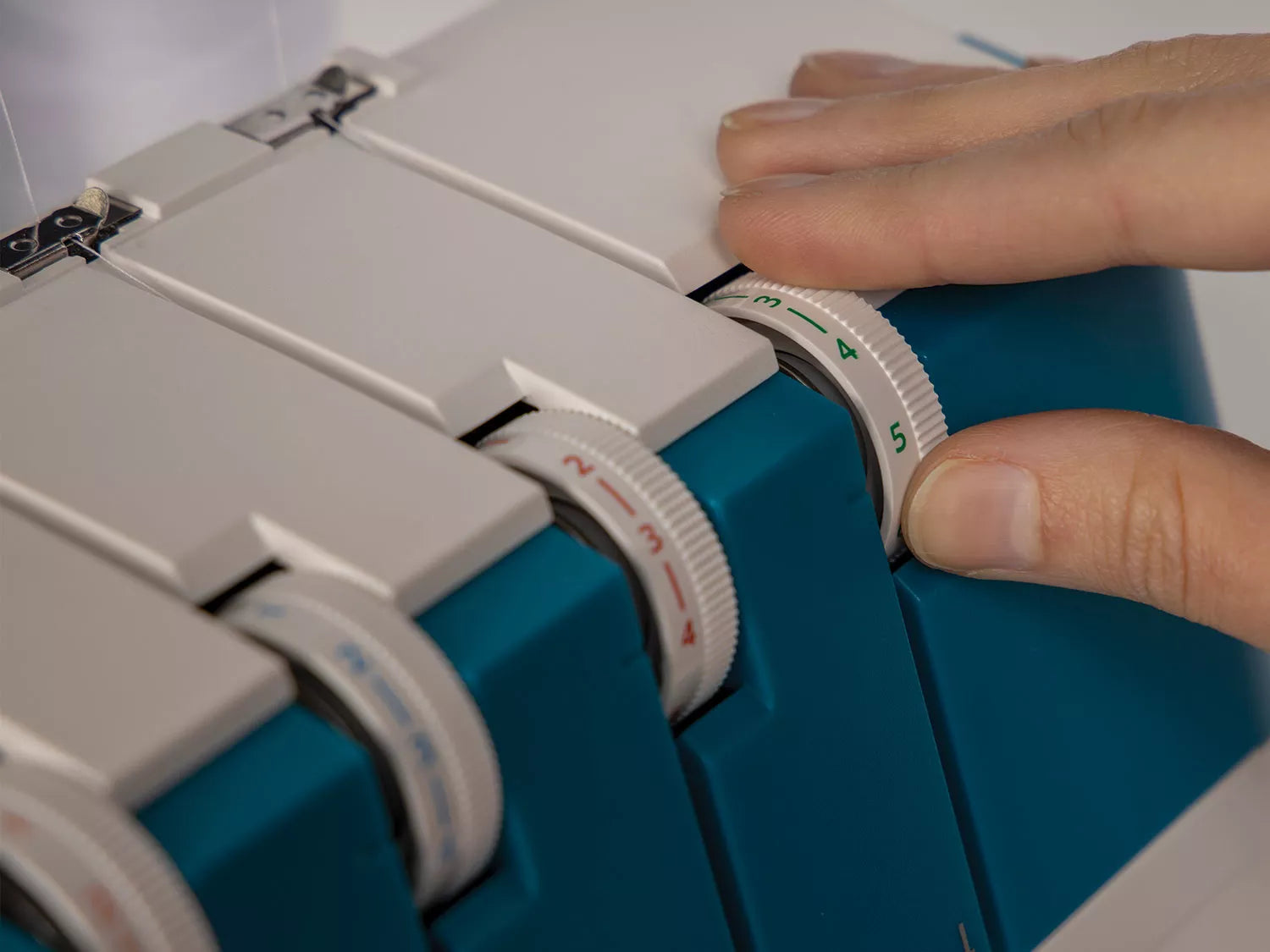 PFAFF admire air 5000 Overlock Machine