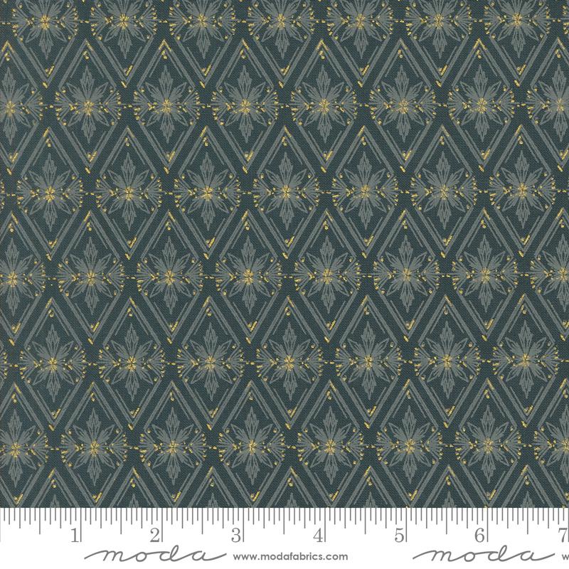 Old World Yuletide - Midnight M45626 26M Moda